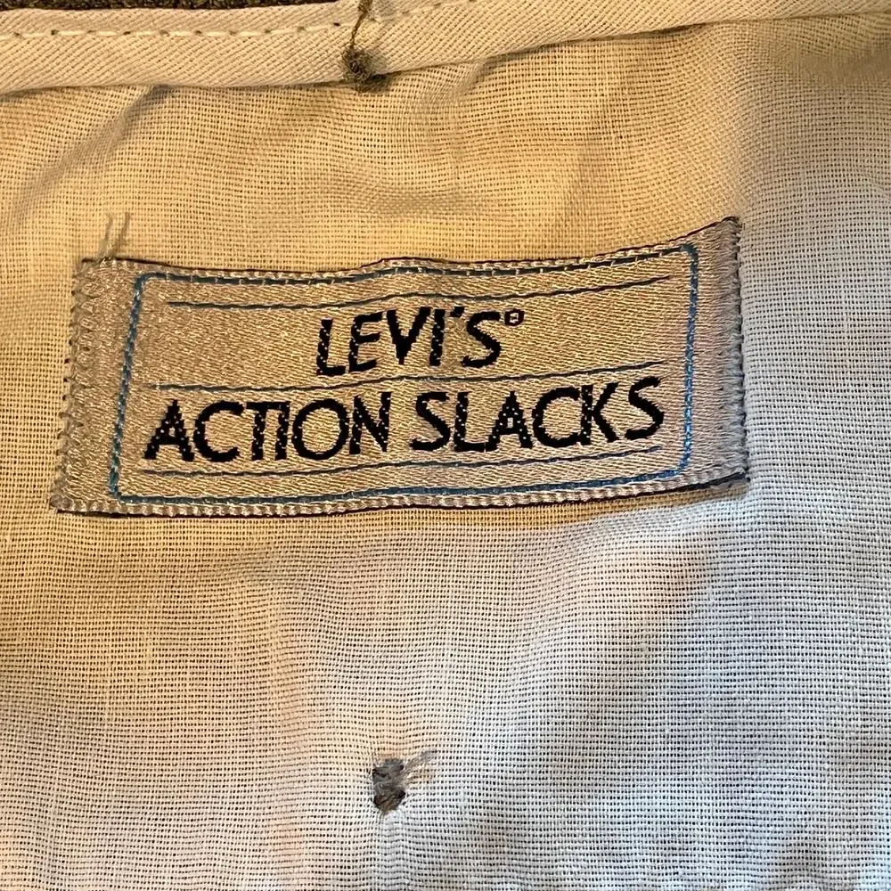 Action Slacks Men's W40 L29 Gray Vintage Levi's 1970's Belted Hemmed Sta-Prest